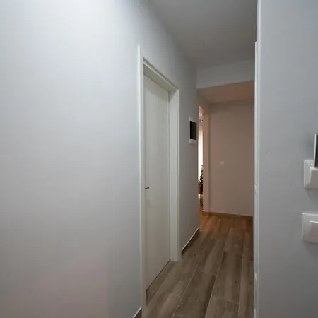 Apartment Skg